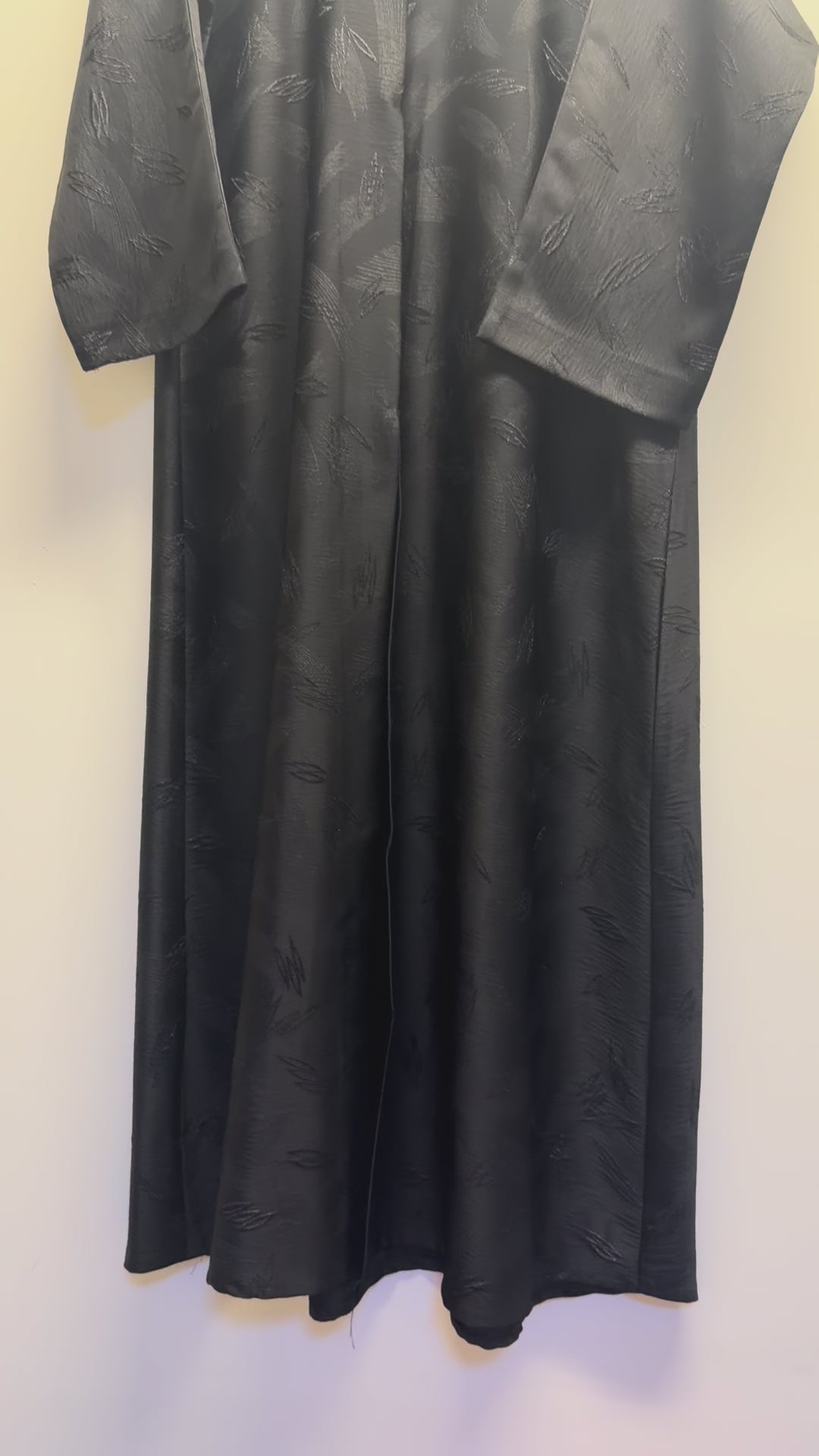 Elegant Textured Long Sleeve Abaya